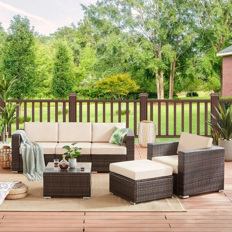 5-Person Outdoor Seating Set from Miden Home OS-Rt-113-W