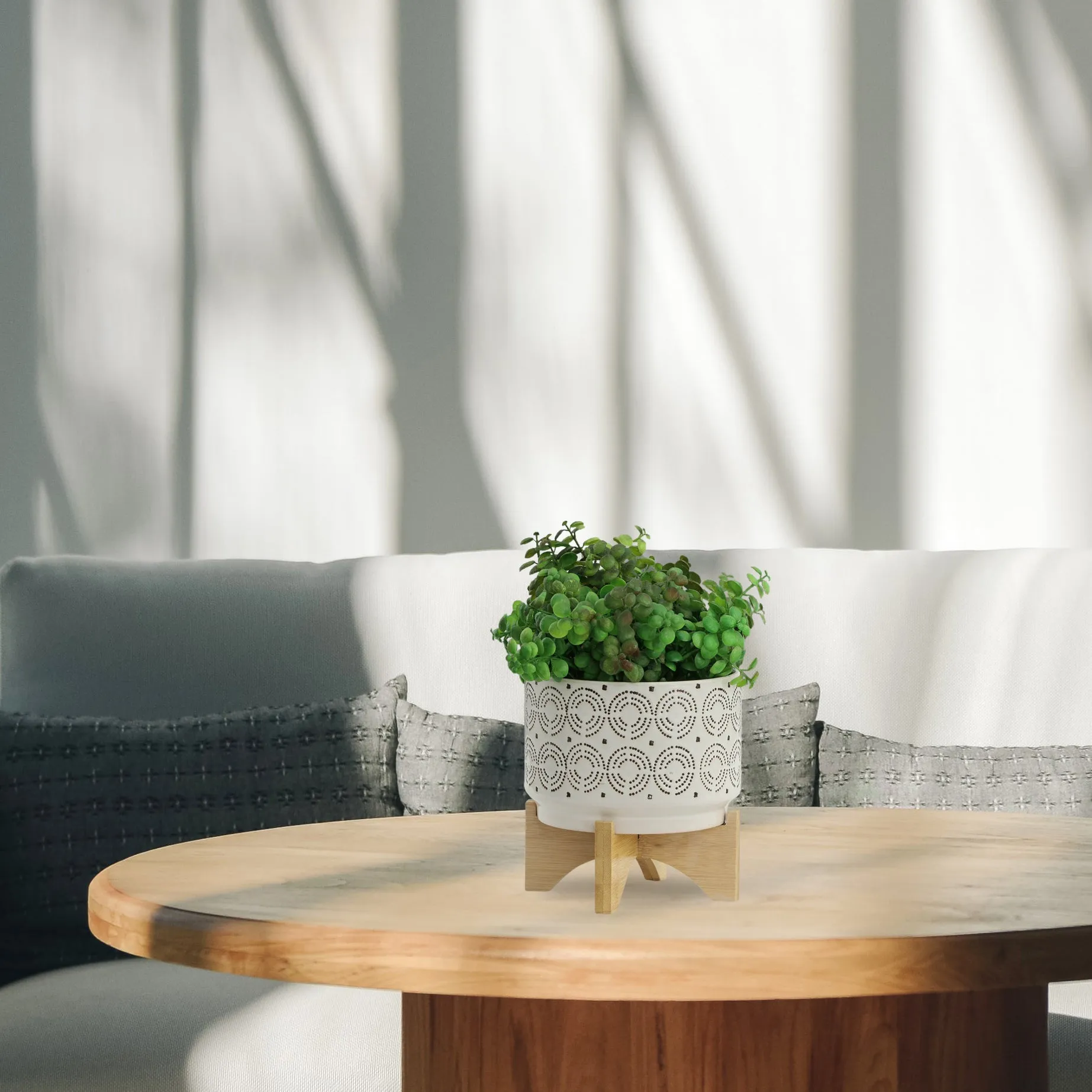 CERAMIC 7" SWIRL PLANTER ON STAND, IVORY
