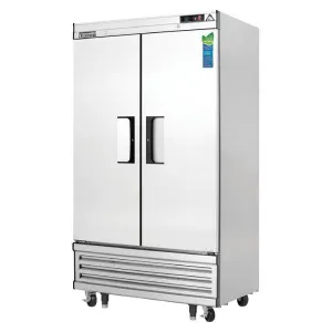 Everest - EBSR2, Commercial 49" Two Solid Door Reach-In Refrigerator 48 cu.ft.