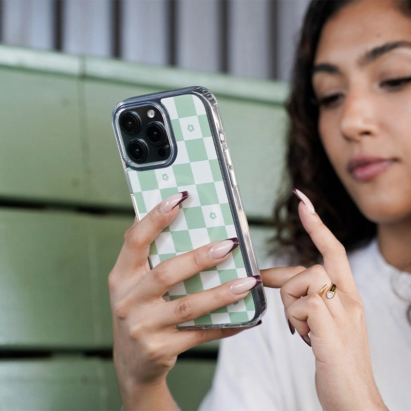 Smooth Touch Film Iphone 16 Pro Halo Mag Magsafe Case-Green Checkers