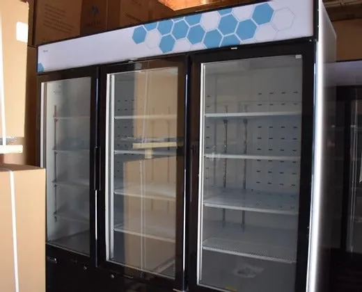 Migali - C-72RM-HC, Commercial 83" 3 Glass Door Merchandiser Refrigerator 72 cu. ft.