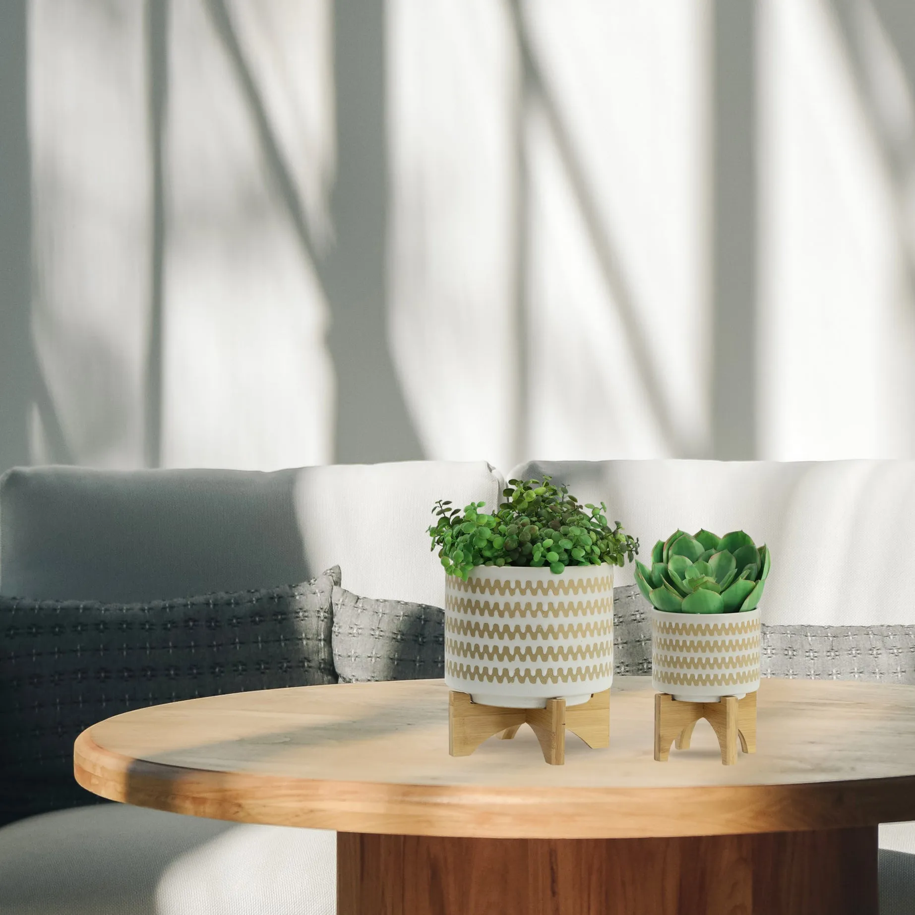 S/2 5/8" ZIG-ZAG PLANTER W/ STAND, WHITE