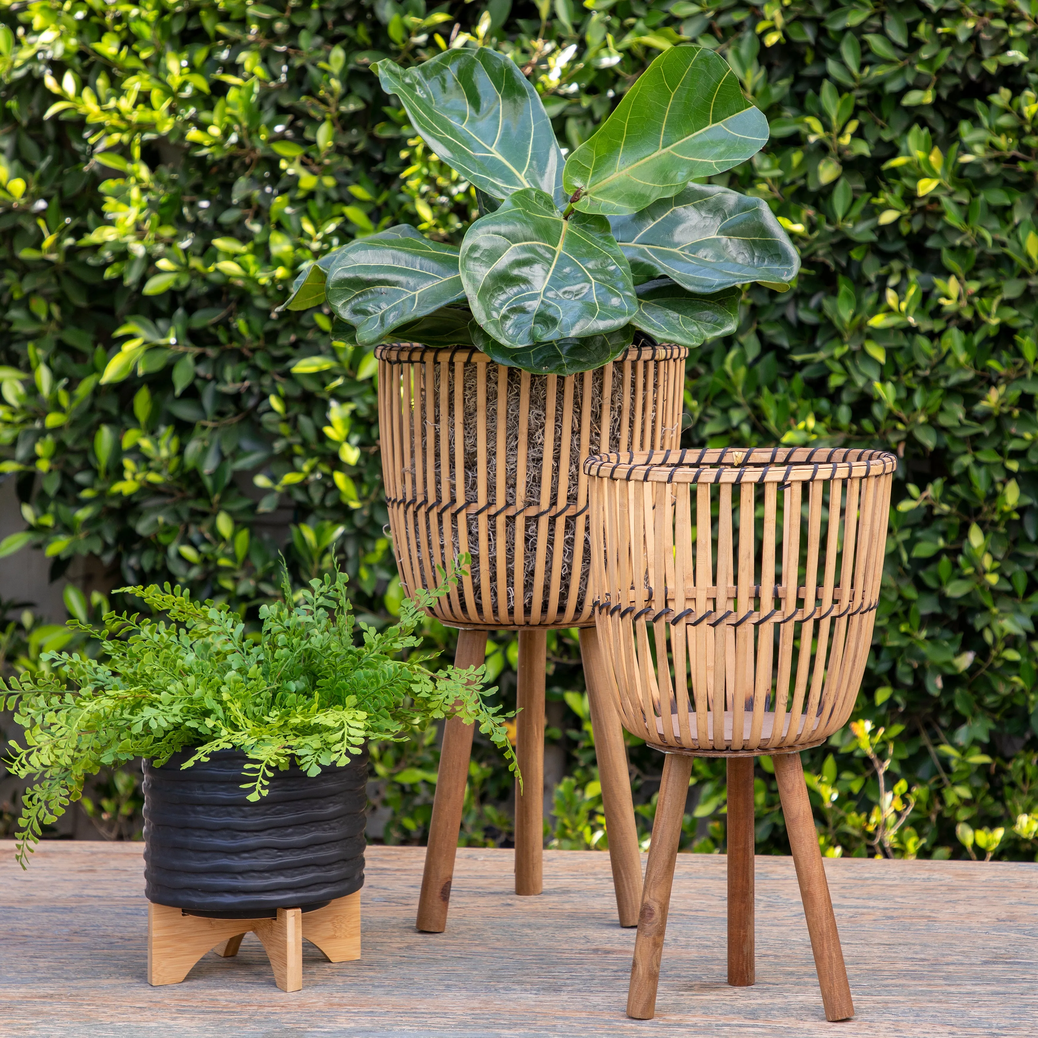 S/2 WICKER FOOTED PLANTERS 10/12", NATURAL